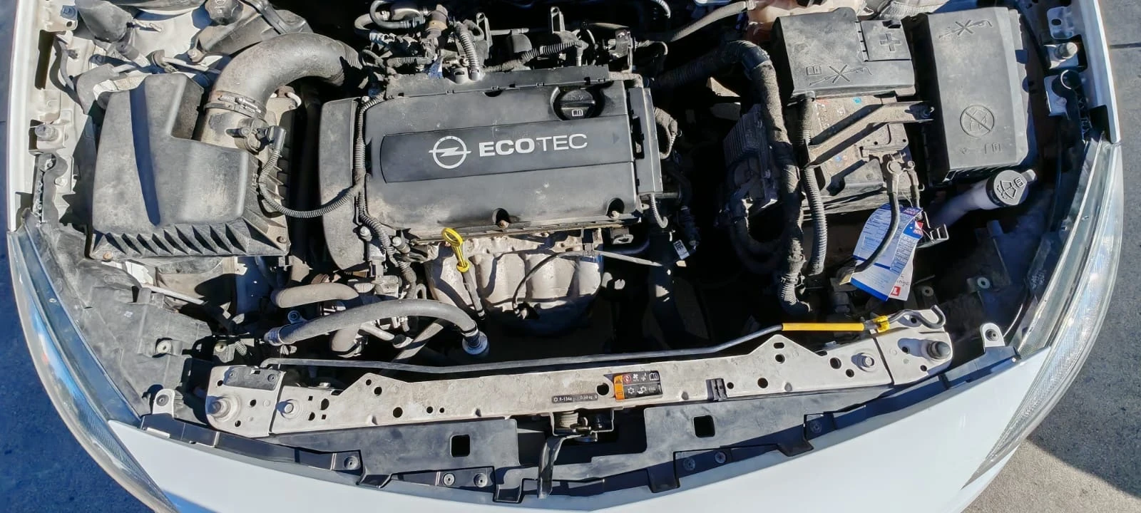 Opel Astra 2014 Face ХЕЧБЕК 1.6 БЕНЗИН ECOTEC - изображение 10