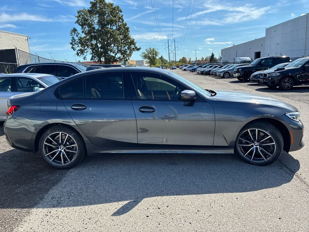 BMW 330 * xDrive * CARFAX * БЕЗ ПЪРВОНАЧАЛНА ВНОСКА - изображение 3