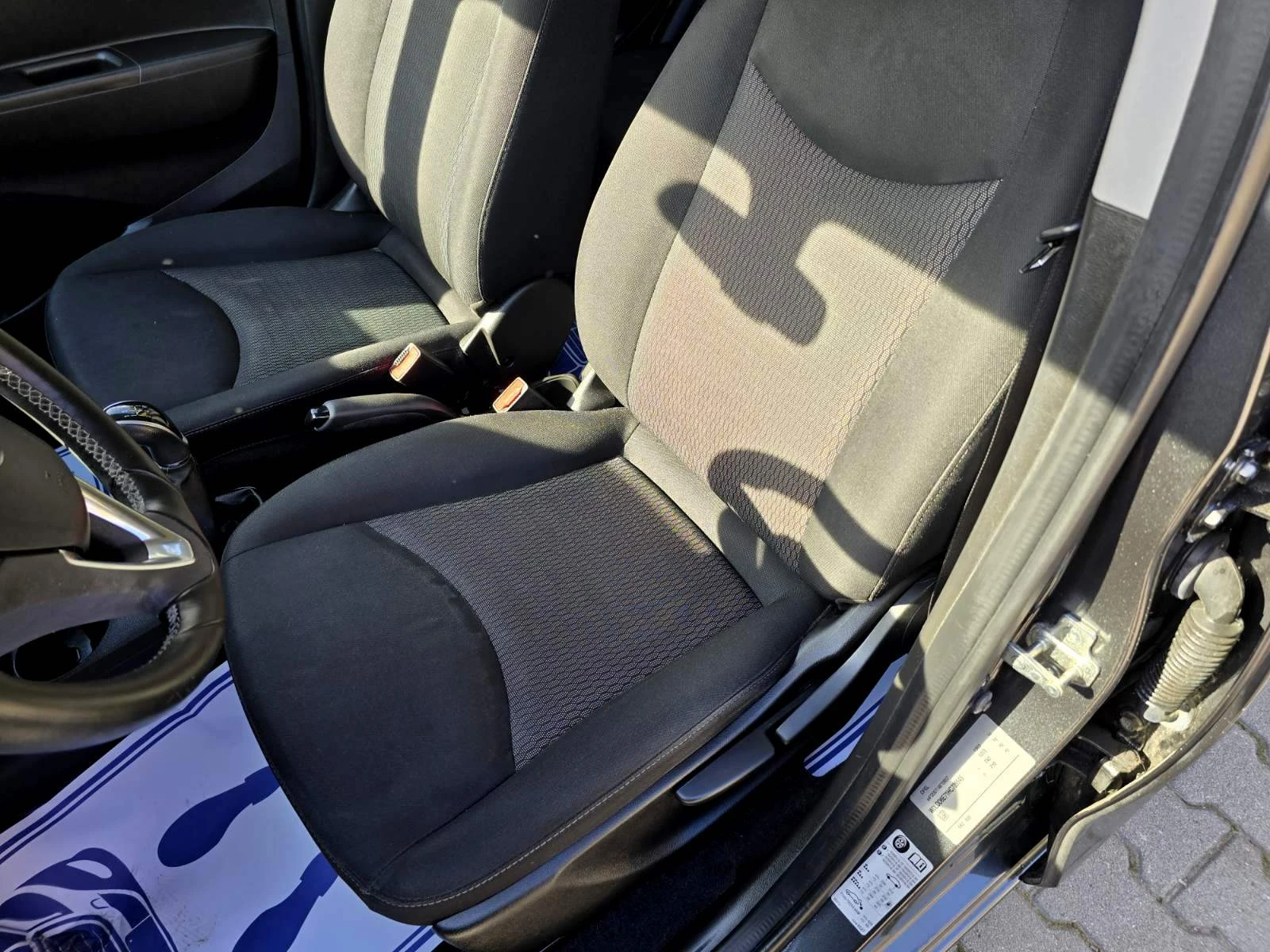 Opel Karl 1.0/75hp/КАТО НОВ - изображение 9