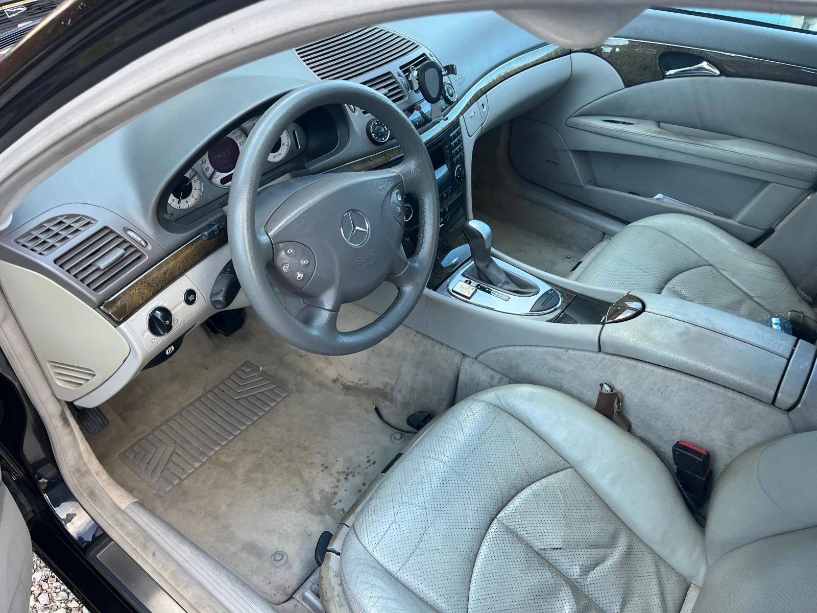 Mercedes-Benz E 320  - изображение 4