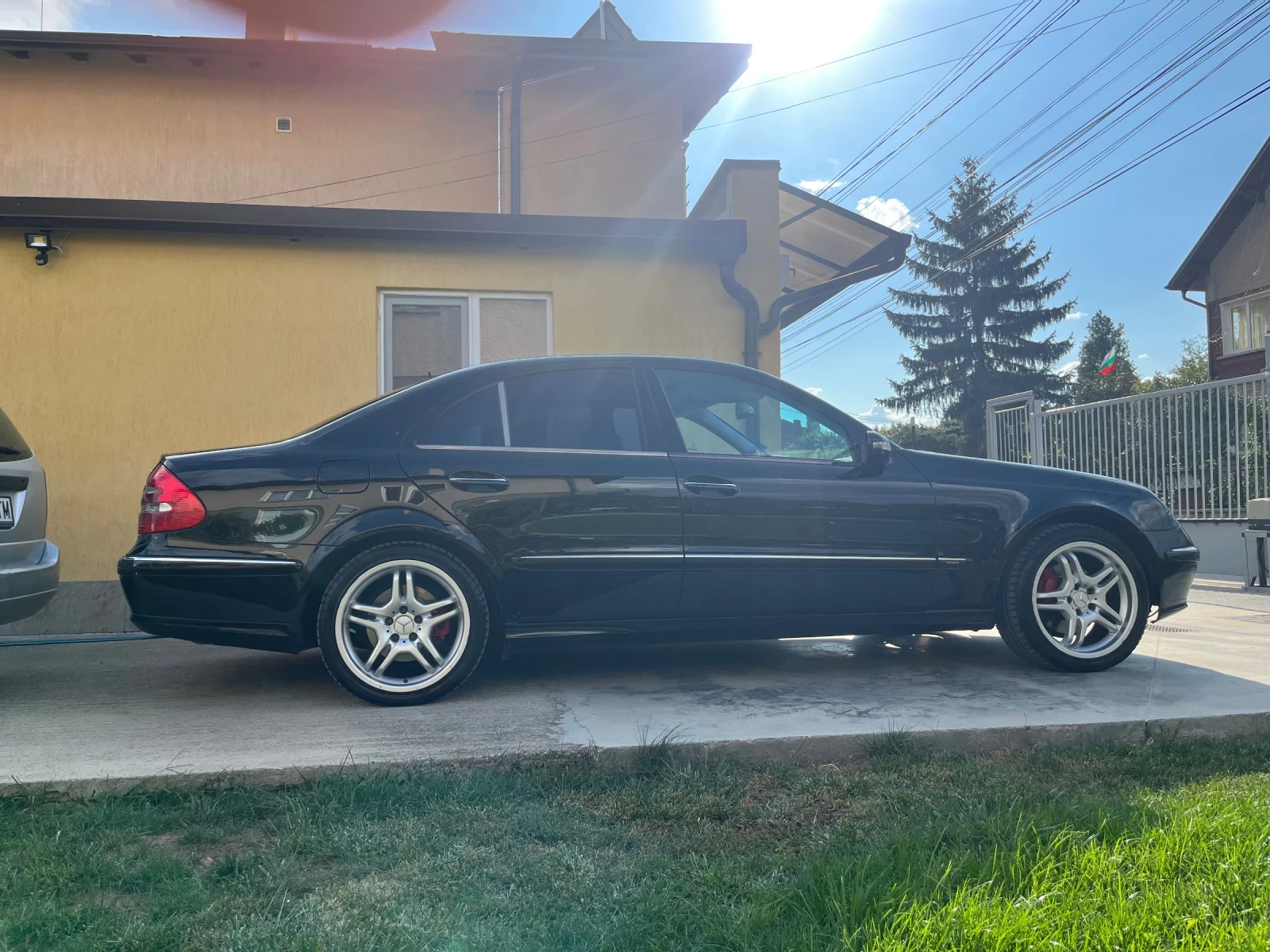 Mercedes-Benz E 320  - изображение 3