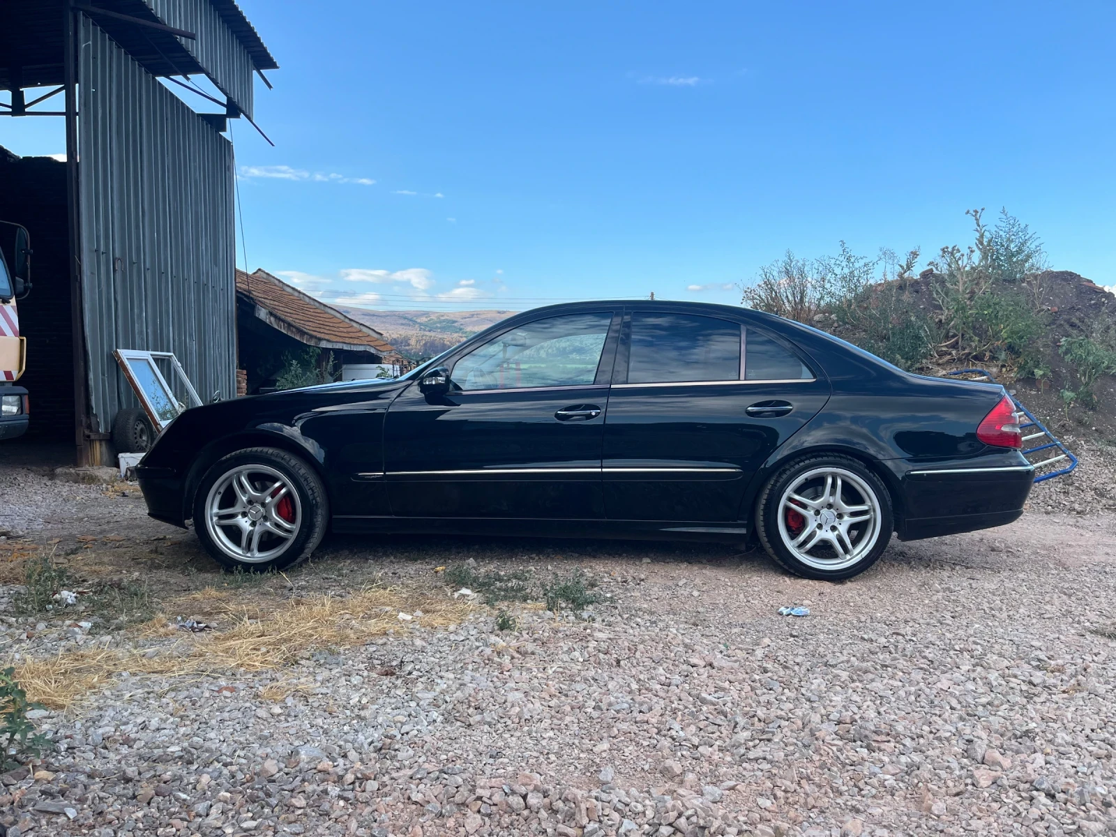 Mercedes-Benz E 320  - изображение 8