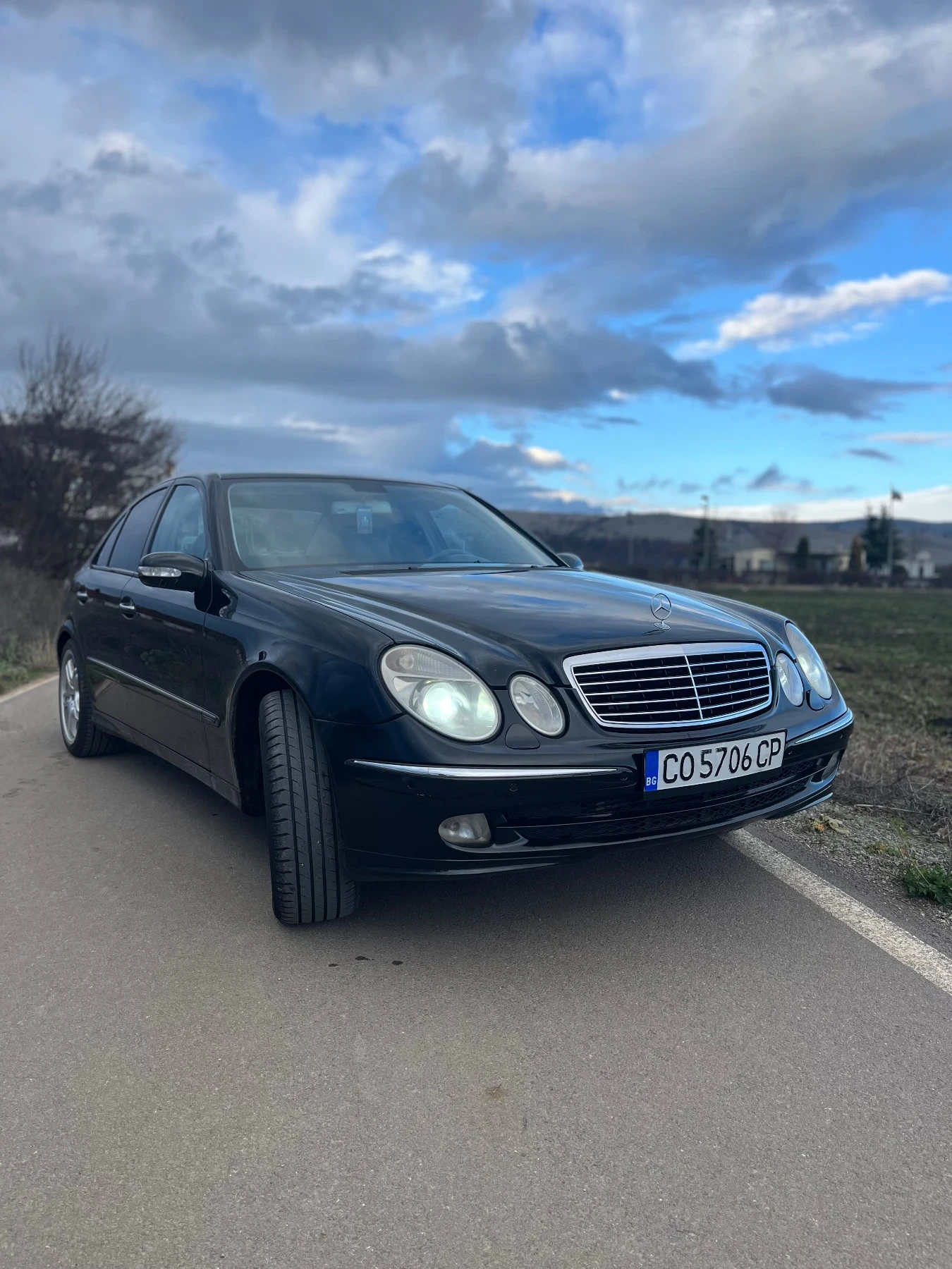 Mercedes-Benz E 320  - изображение 10