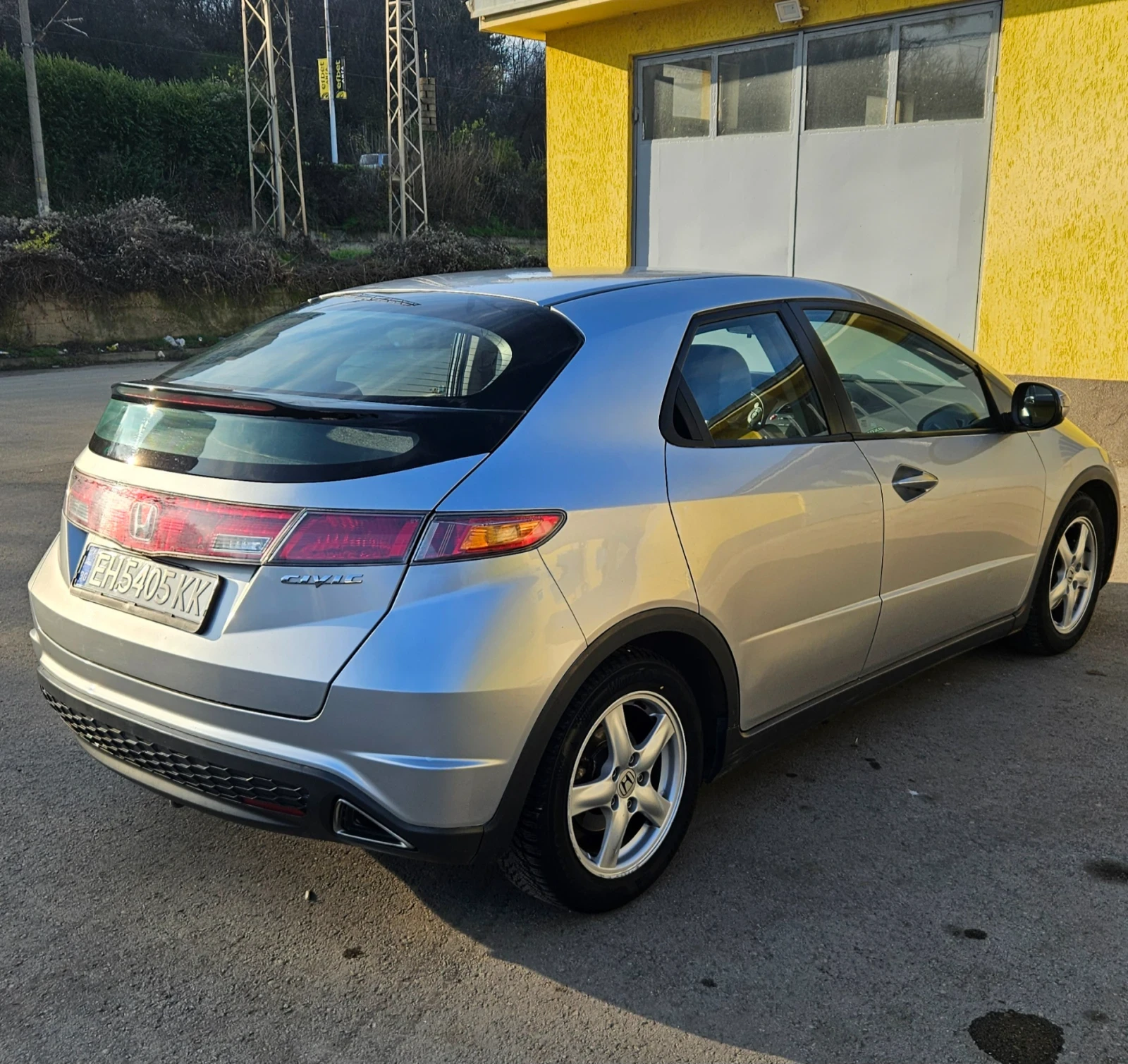 Honda Civic 1.8i ������� | Mobile.bg � ����������� 4