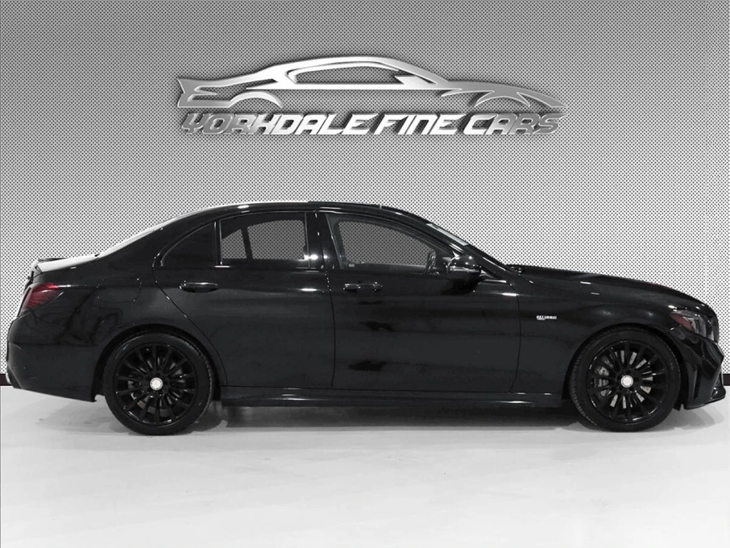 Mercedes-Benz C 43 AMG * C43 / Night Pkg / Premium Pkg / Technology * CAR - изображение 2