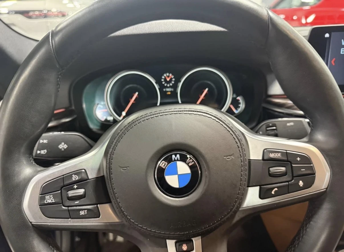 BMW 530 M ПАКЕТ * HEAD UP * BLIND SPOT * HARMON * 360 КАМ  - изображение 7