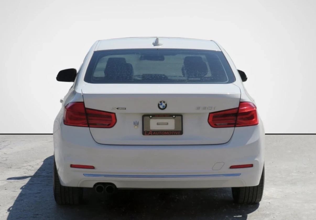BMW 330 ПОДГРЕВ * ШИБИДАХ * CARFAX * ЦЕНА ДО БГ , снимка 5 - Автомобили и джипове - 54485940