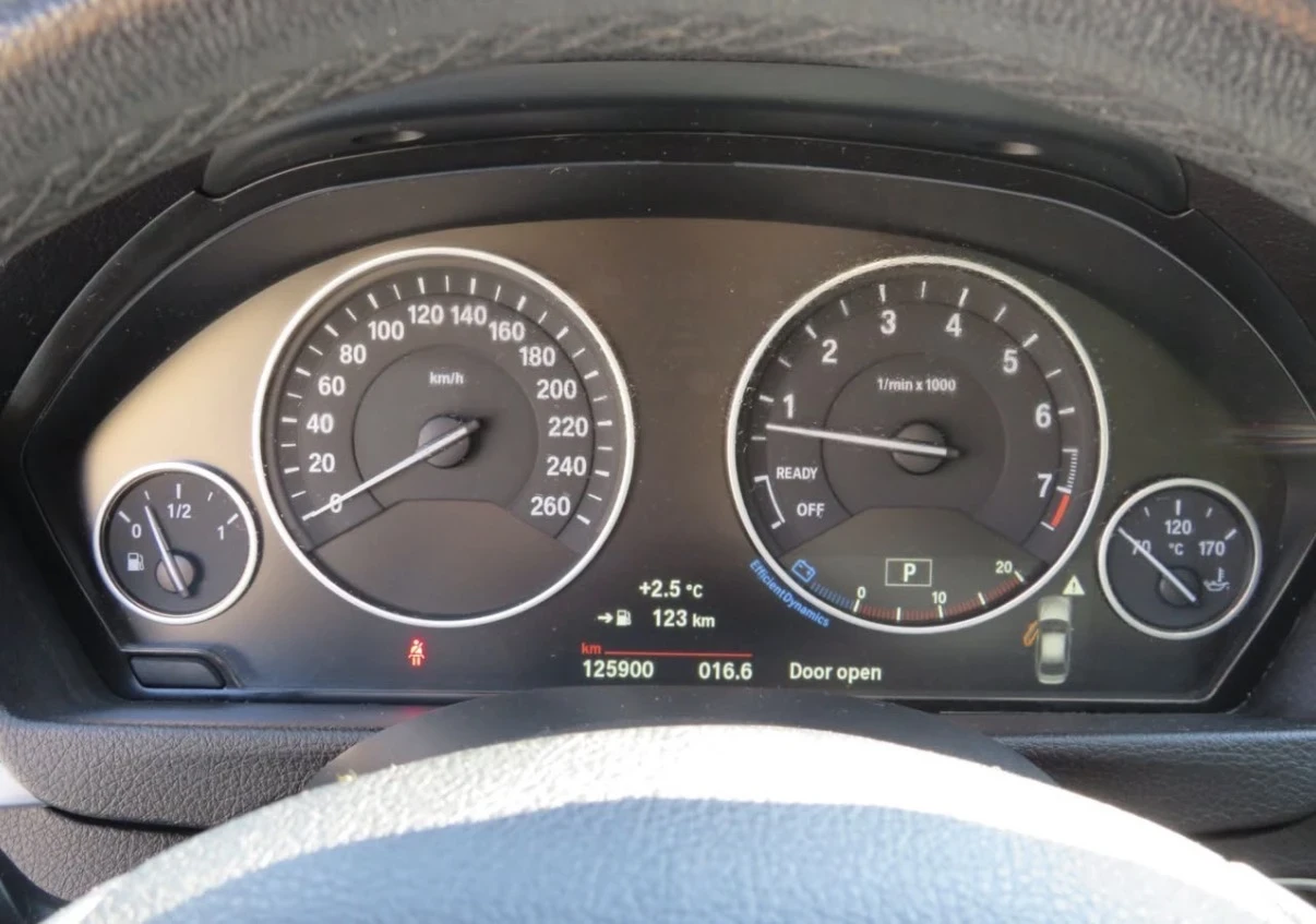 BMW 330 ПОДГРЕВ * ШИБИДАХ * CARFAX * ЦЕНА ДО БГ , снимка 9 - Автомобили и джипове - 54485940