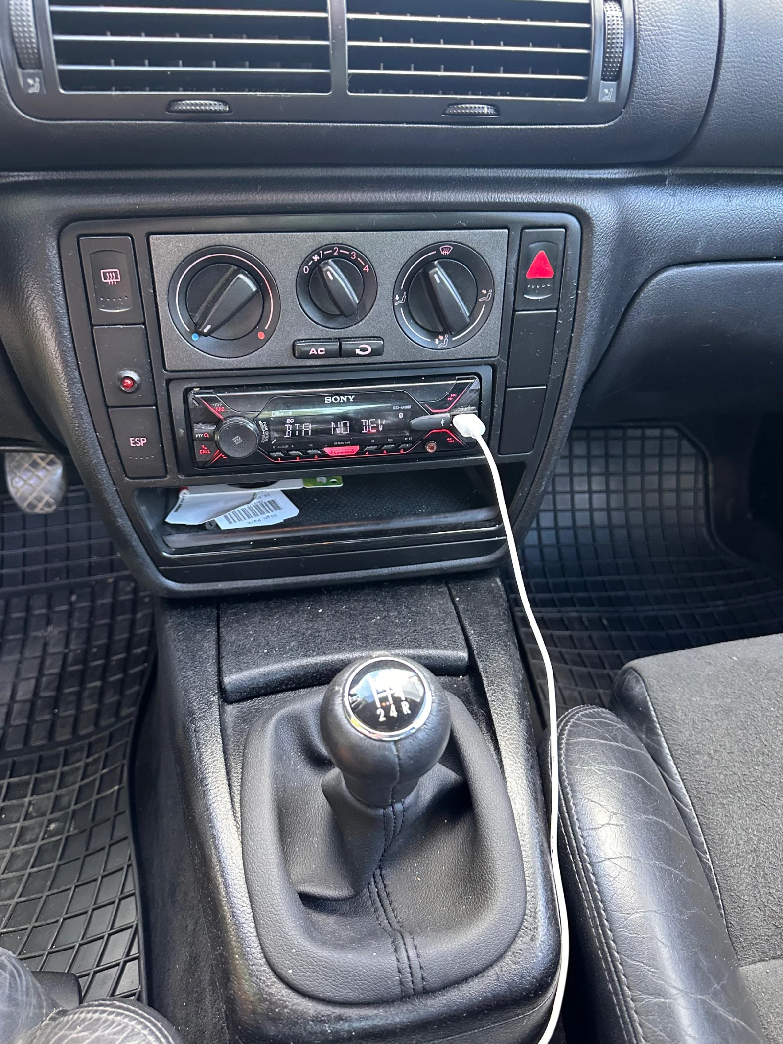 VW Passat 5.5 1.9TDI 5ск Ръчка!, снимка 12 - Автомобили и джипове - 54732542