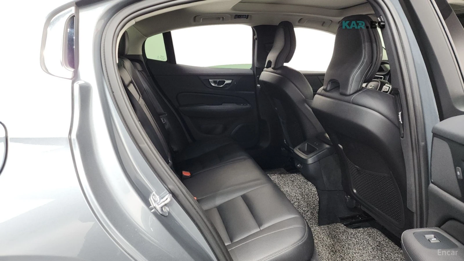 Volvo S60 T5* MOMENTUM* КОЖА* ПОДГРЕВ* ПАНОРАМА* КАМЕРА* HEA, снимка 12 - Автомобили и джипове - 54916938