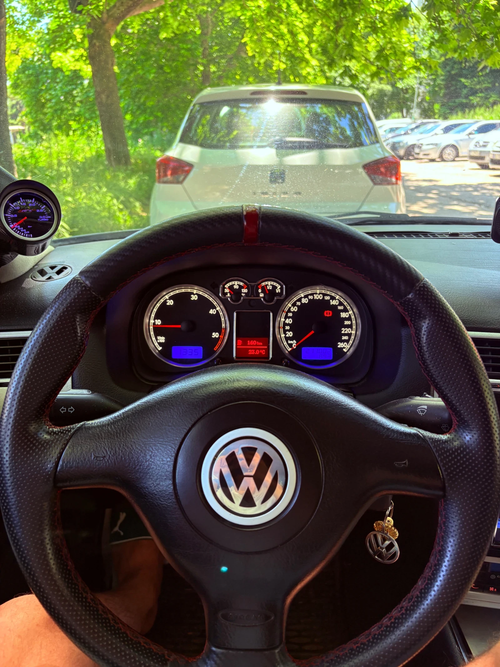 VW Bora, снимка 7 - Автомобили и джипове - 55080241