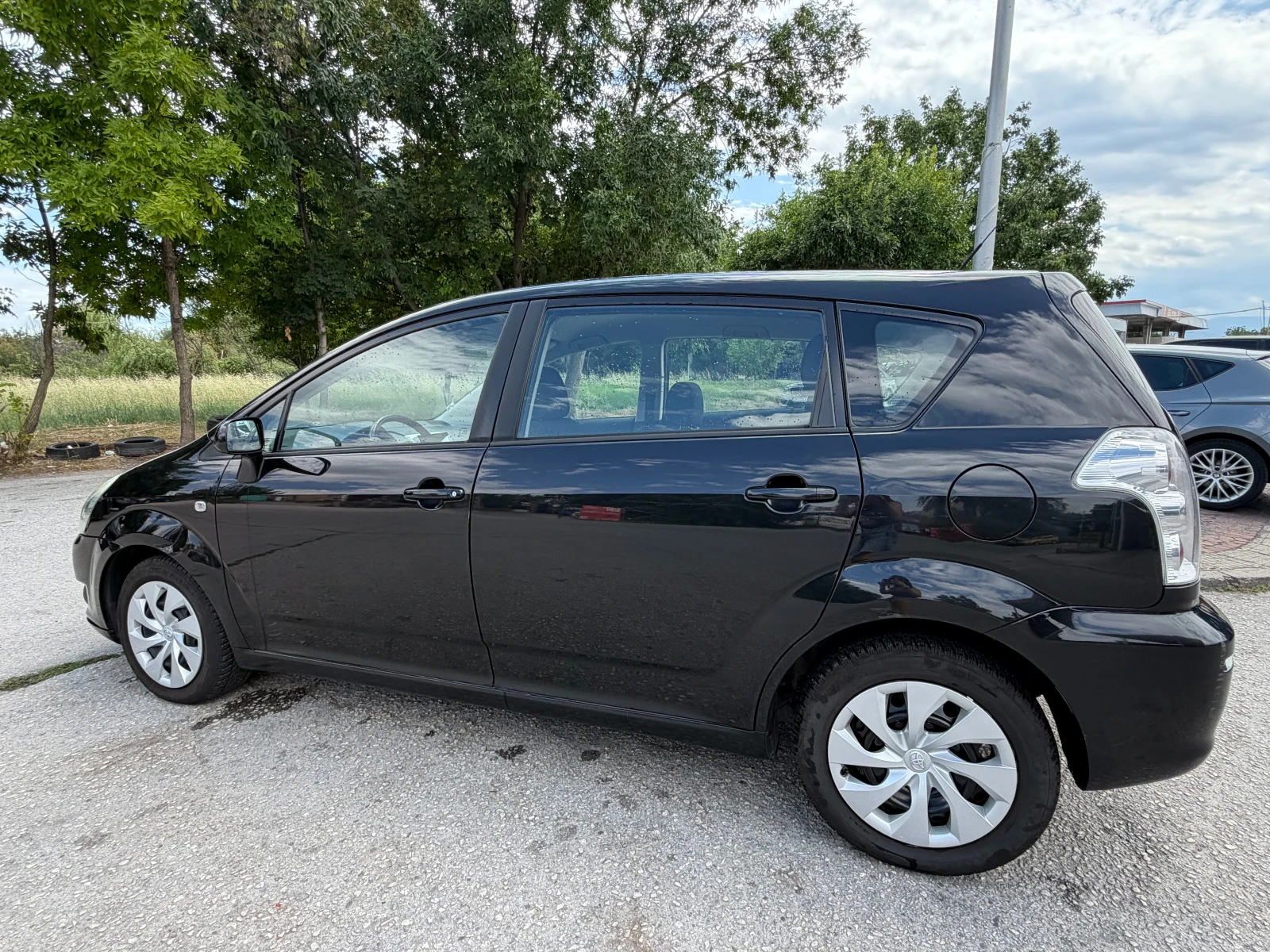 Toyota Corolla verso, снимка 4 - Автомобили и джипове - 55434199