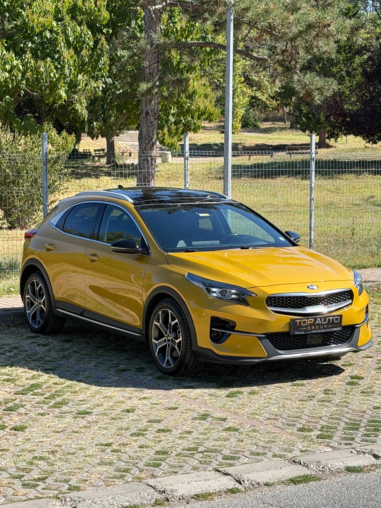 Kia XCeed 1.6 T-GDI 204hp /Full/JBL/Memori/Camera/Distronic, снимка 3 - Автомобили и джипове - 56012839