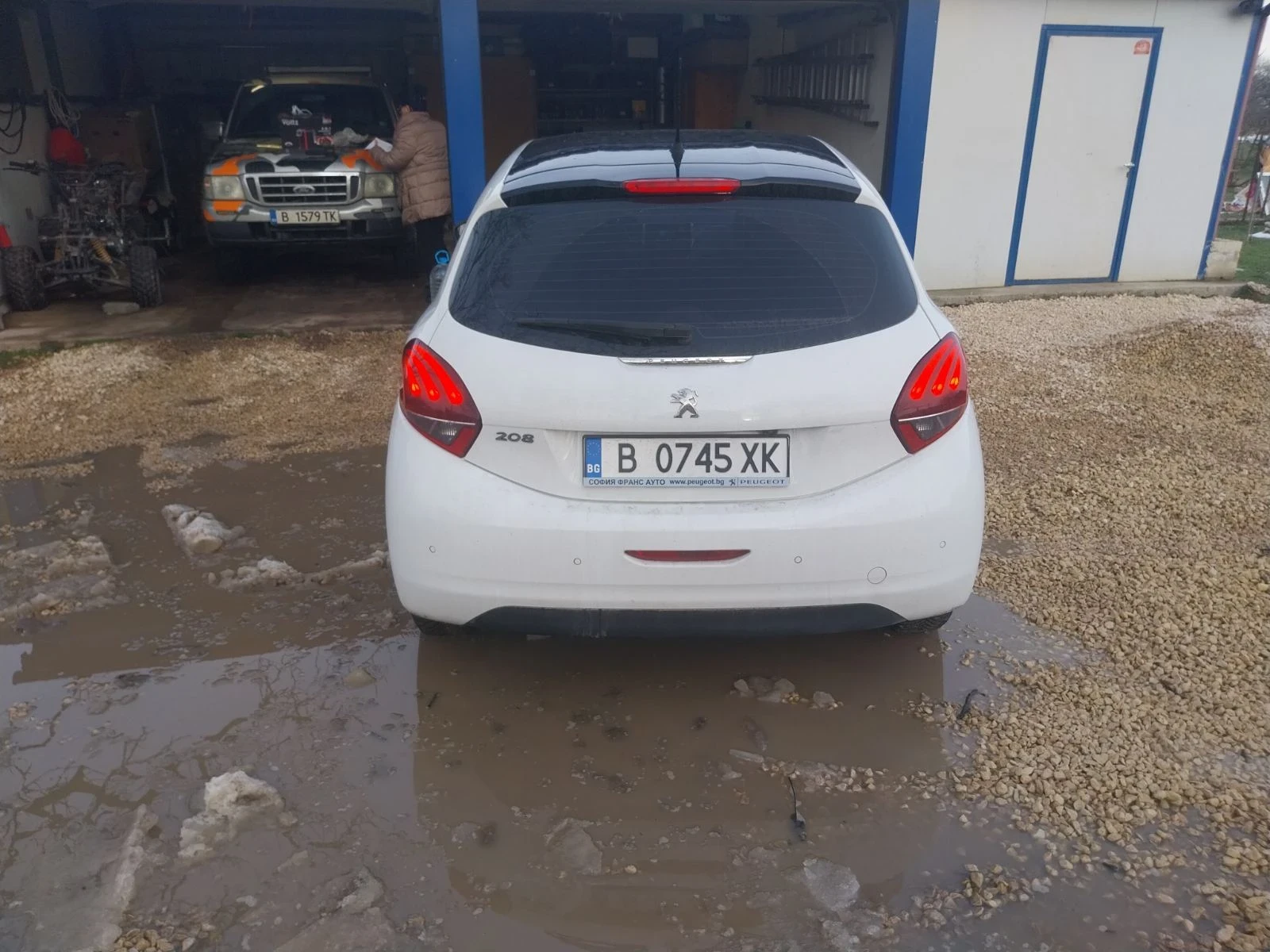 Peugeot 208, снимка 2 - Автомобили и джипове - 56149003