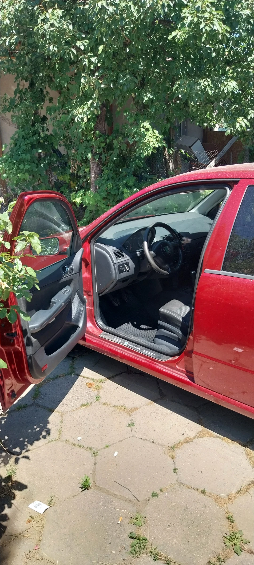 Skoda Fabia, снимка 8 - Автомобили и джипове - 56155053