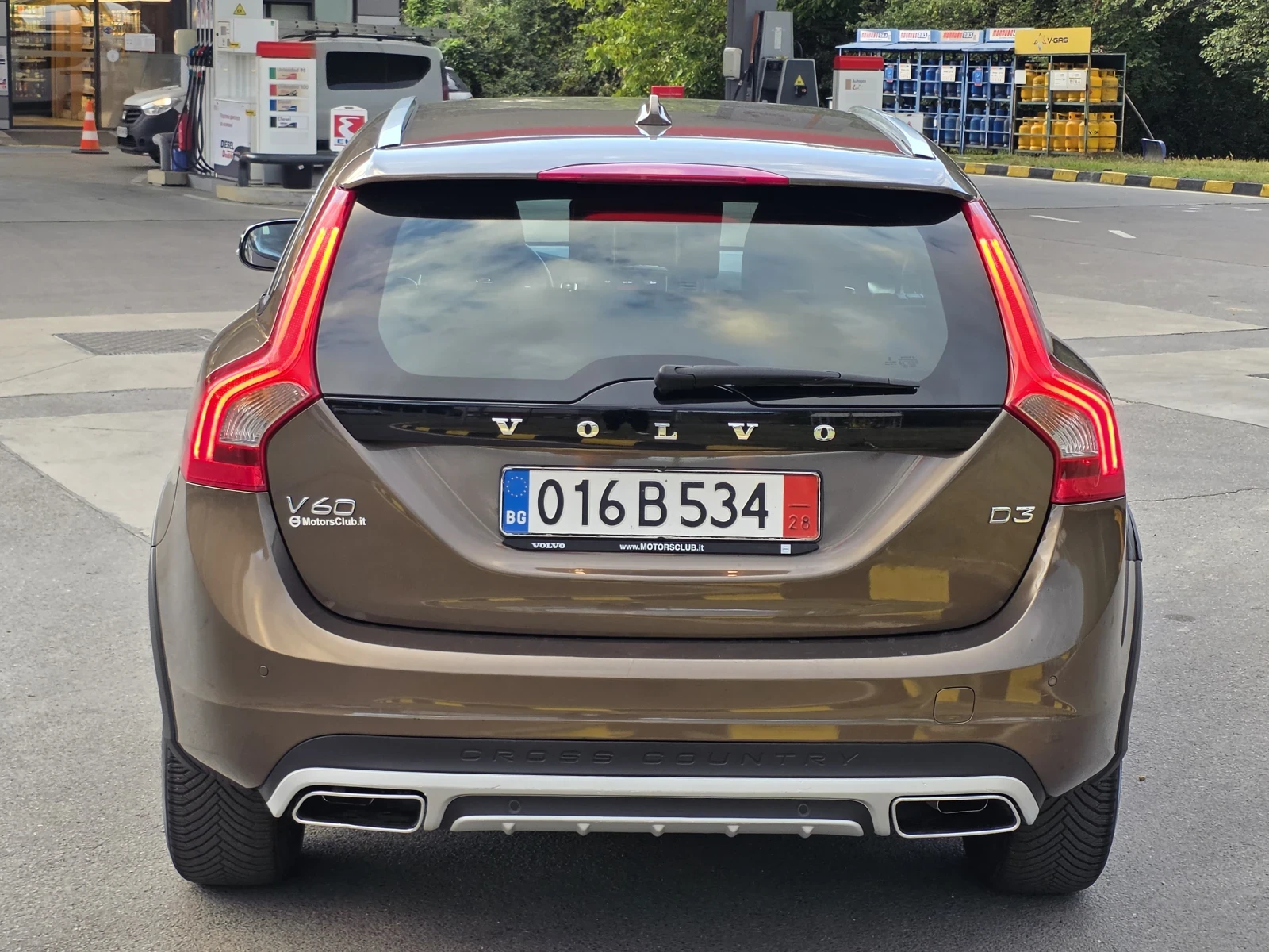 Volvo V60 Cross Country Да в състояние лизинг 100% одобрение, снимка 5 - Автомобили и джипове - 56245843