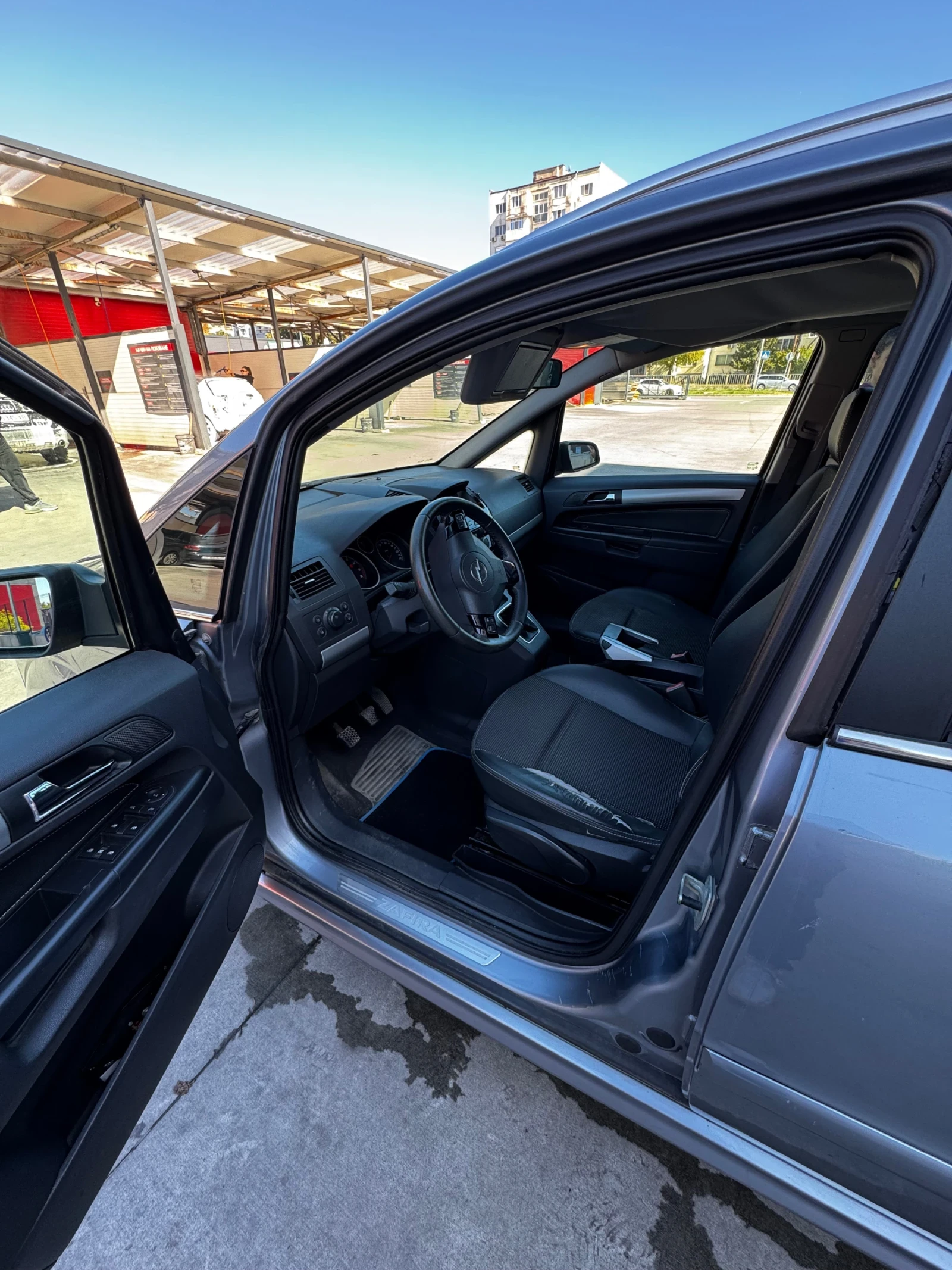 Opel Zafira, снимка 5 - Автомобили и джипове - 56347349