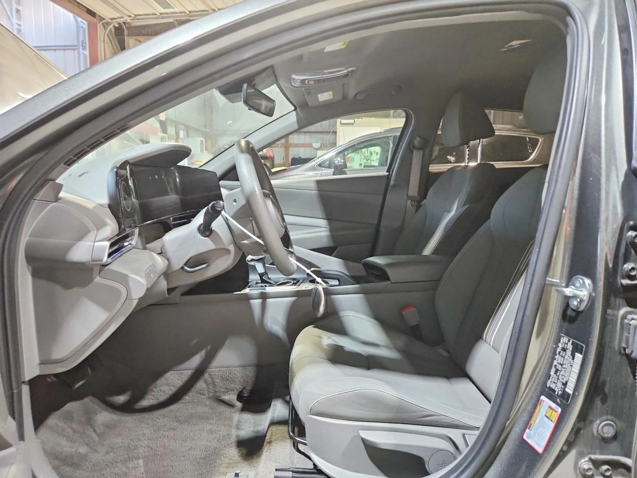 Hyundai Elantra 2.0l Sel, снимка 7 - Автомобили и джипове - 56365489