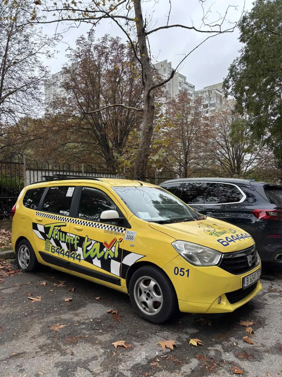 Dacia Lodgy, снимка 2 - Автомобили и джипове - 56704506