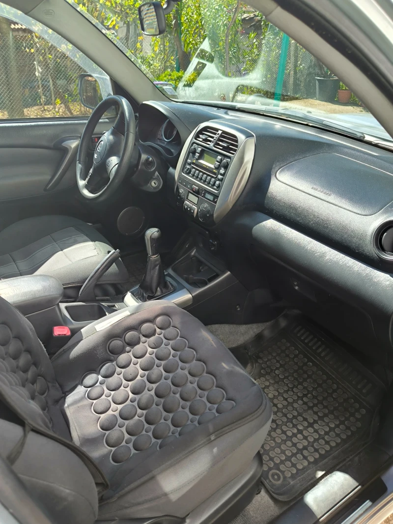 Toyota Rav4 D4D, снимка 7 - Автомобили и джипове - 47453234