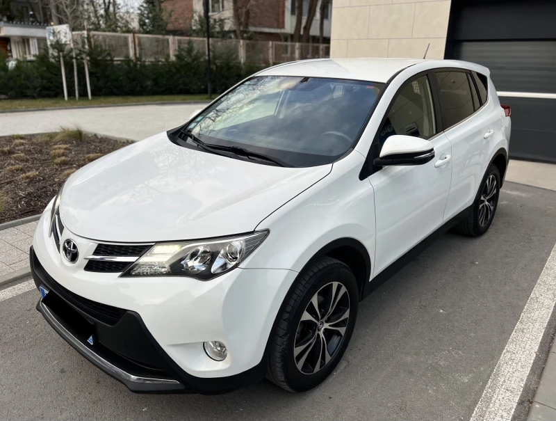 Toyota Rav4 2.0 D4D 126к.с. 4x4 AWD KeyLess, снимка 1 - Автомобили и джипове - 49553878