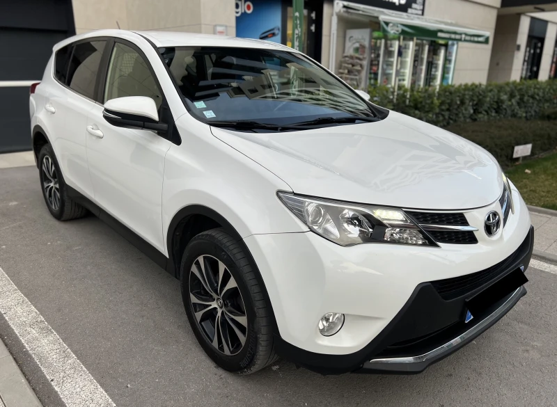 Toyota Rav4 2.0 D4D 126к.с. 4x4 AWD KeyLess, снимка 3 - Автомобили и джипове - 49553878