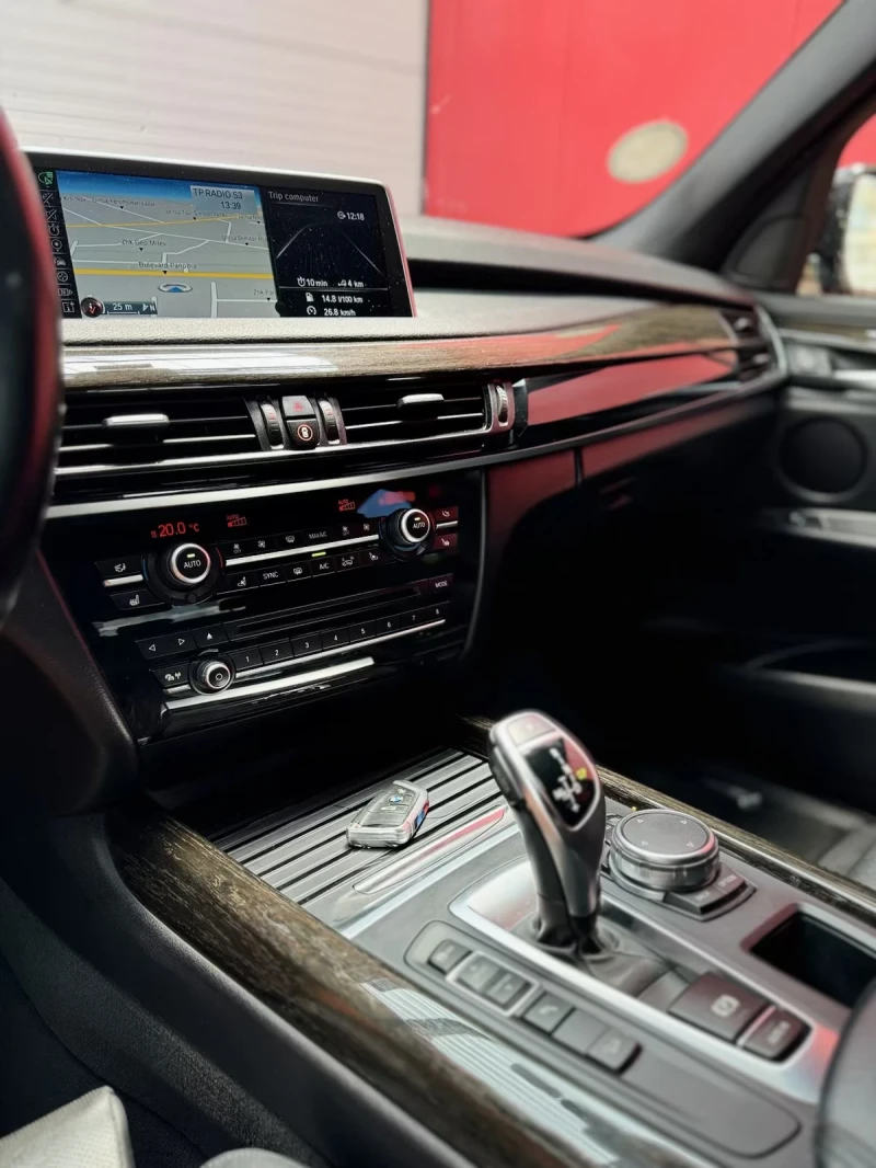 BMW X5 3.0 D M PACKET, снимка 10 - Автомобили и джипове - 52914411