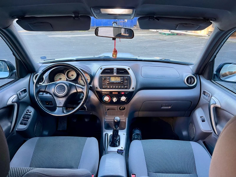 Toyota Rav4 2.0 d4d 4х4 ТОП Състояние , снимка 8 - Автомобили и джипове - 52939708