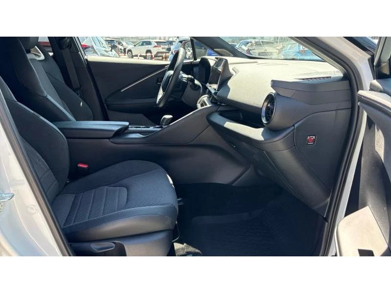 Toyota C-HR 2.0 HEV CLASSY E-CVT AWD, снимка 6 - Автомобили и джипове - 55748462
