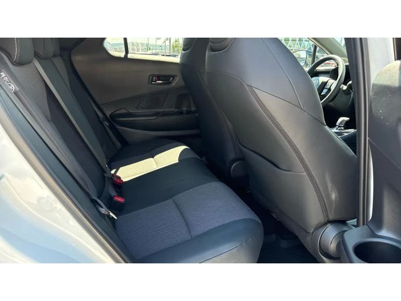 Toyota C-HR 2.0 HEV CLASSY E-CVT AWD, снимка 7 - Автомобили и джипове - 55748462