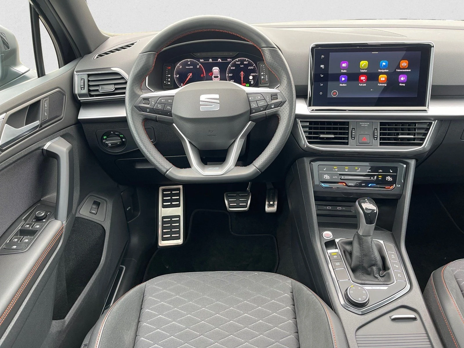 Seat Tarraco FR/2.0TDI/200HP/4X4/DSG/7-SEATS/PANO/355v - изображение 7