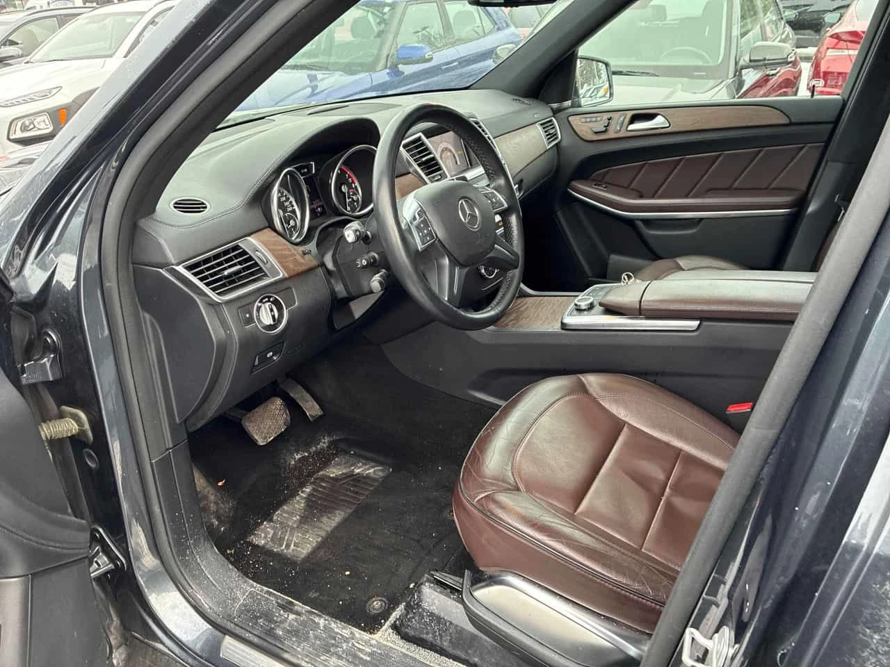 Mercedes-Benz GL 550 4MATIC / ПОДГРЕВИ / 360 / КЛИП НА МОТОРА, снимка 7 - Автомобили и джипове - 53715610