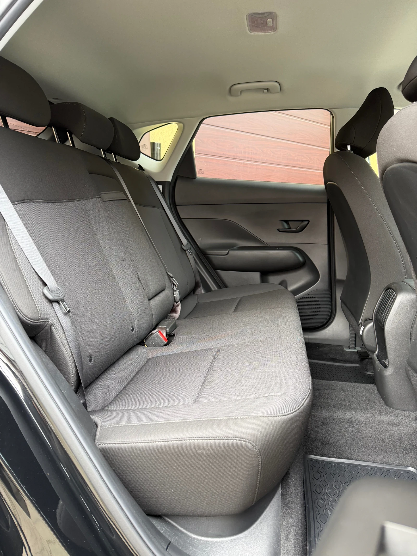 Hyundai Kona 2.0i DOHC 4X4* 9хил.км!, снимка 10 - Автомобили и джипове - 53927686