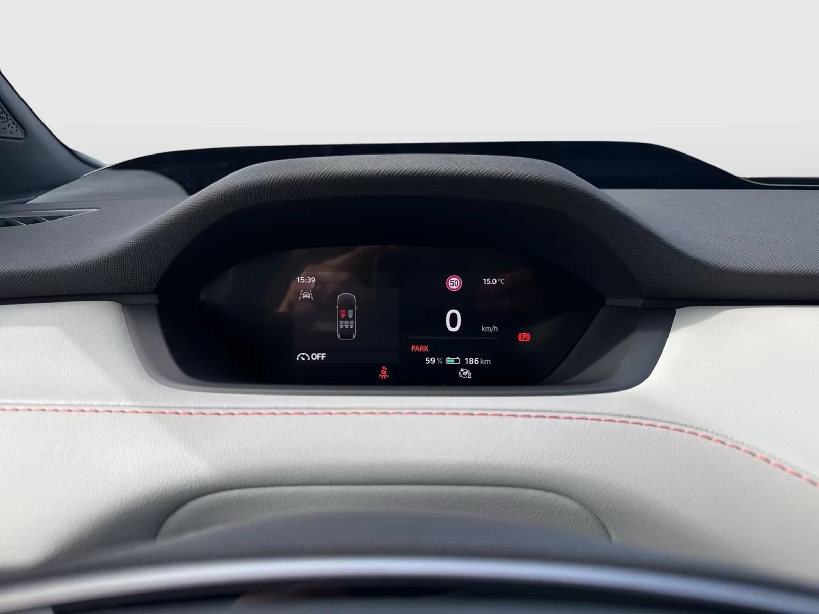 Skoda Elroq 85 Lodge Matrix DIST 360* HUD Winter Pack+ Keyless, снимка 9 - Автомобили и джипове - 54452073