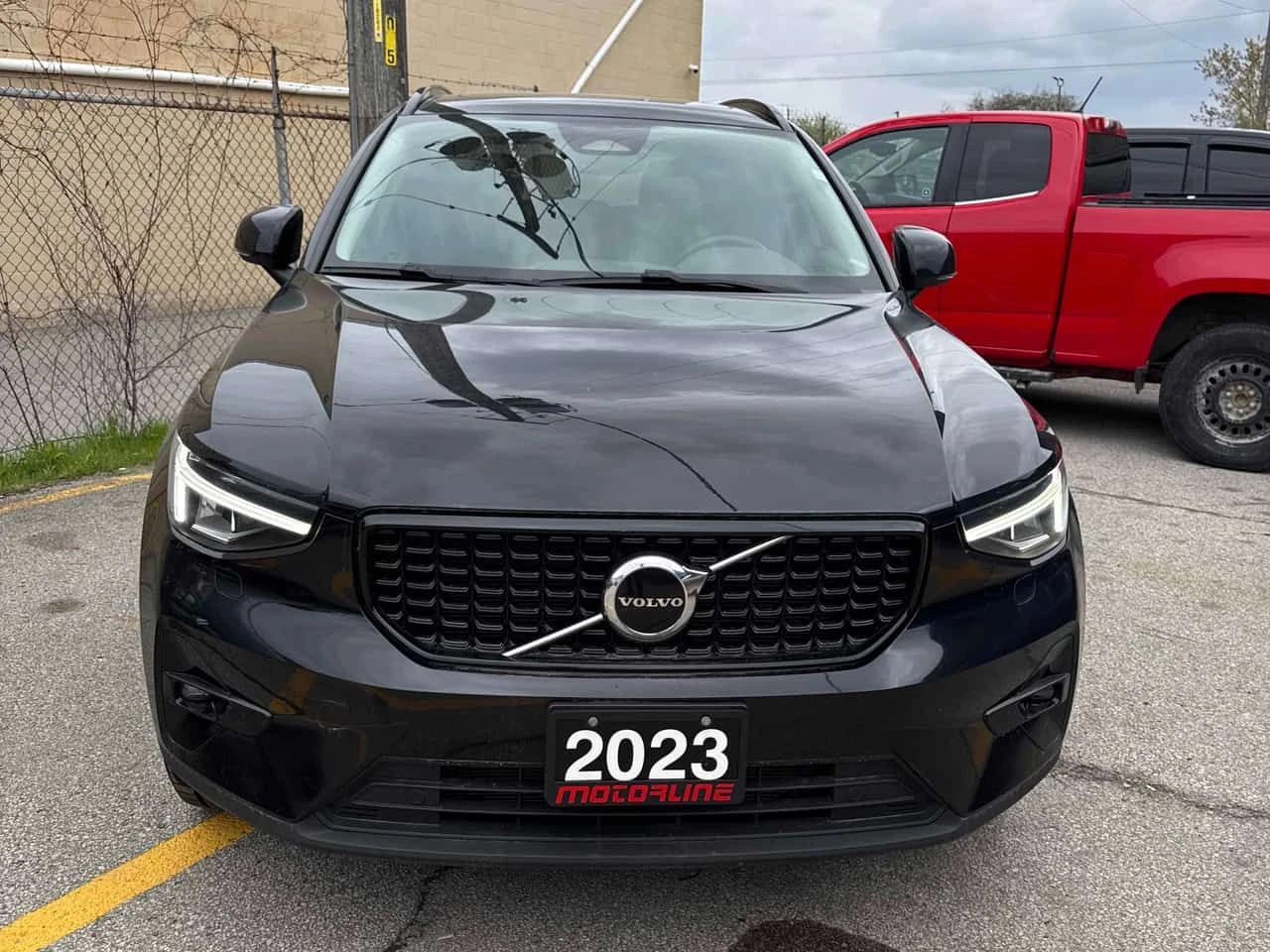 Volvo XC40 | Plus Dark Theme | ПОДГРЕВ | ПАНОРАМА | , снимка 6 - Автомобили и джипове - 54455229