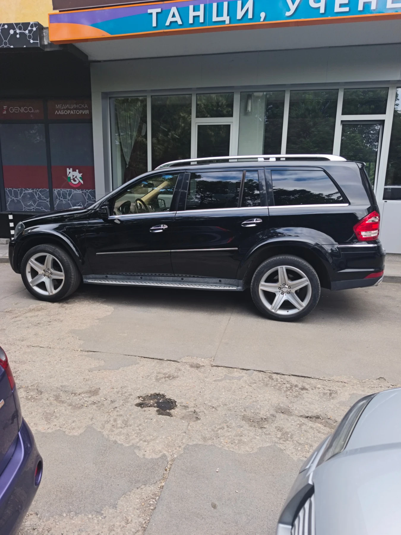 Mercedes-Benz GL 500 180000 км. Газ Лизинг отлично състояние , снимка 7 - Автомобили и джипове - 54635575
