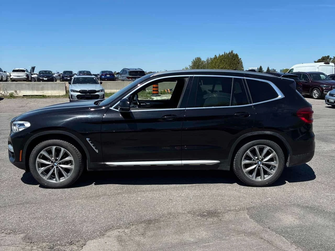 BMW X3 * xDrive30i * ПОДГРЕВ* ПАНОРАМА* , снимка 2 - Автомобили и джипове - 54653330