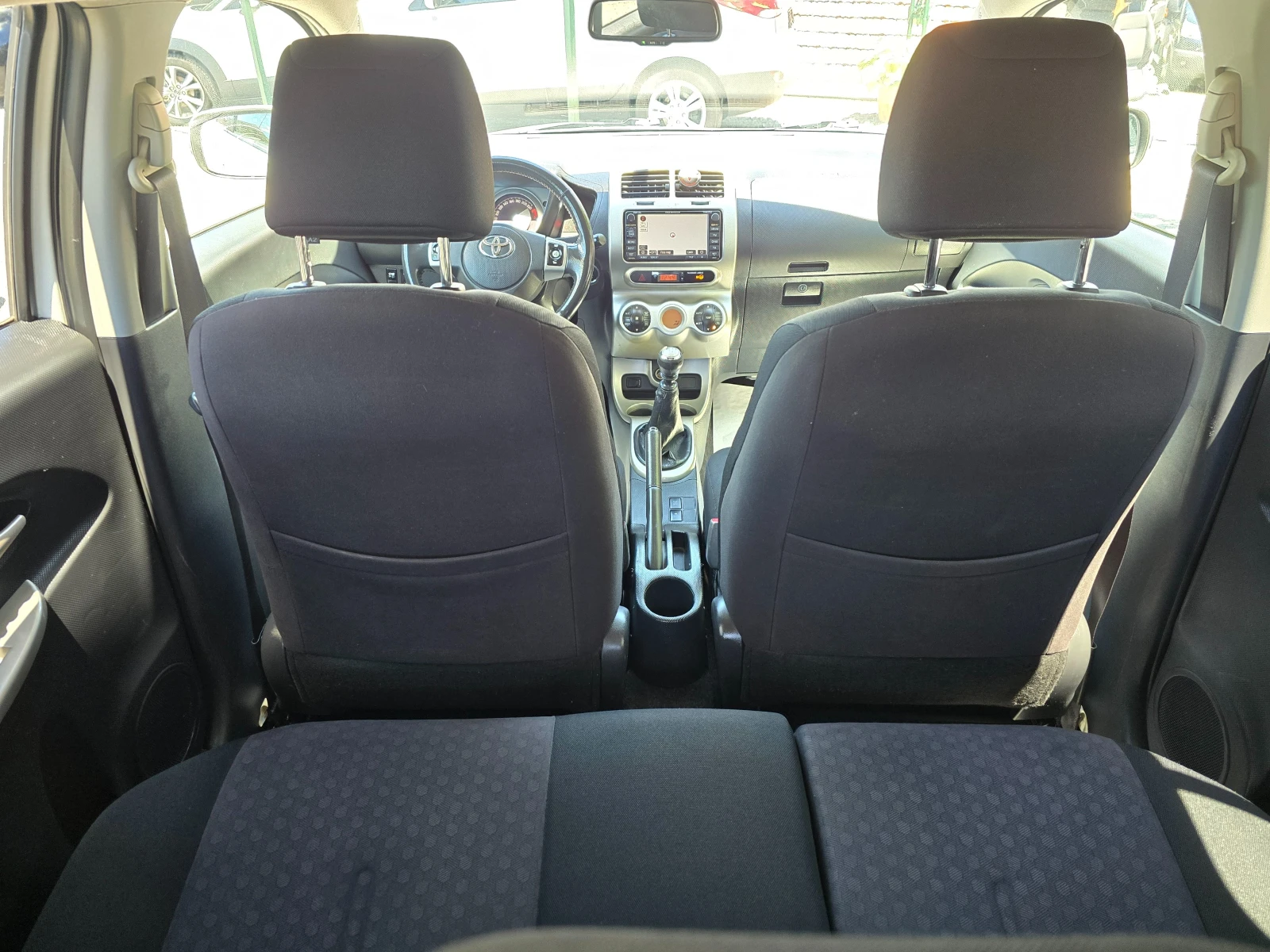Toyota Urban Cruiser 1.4D4D= 4×4= Navi= Keiles, снимка 14 - Автомобили и джипове - 54903353