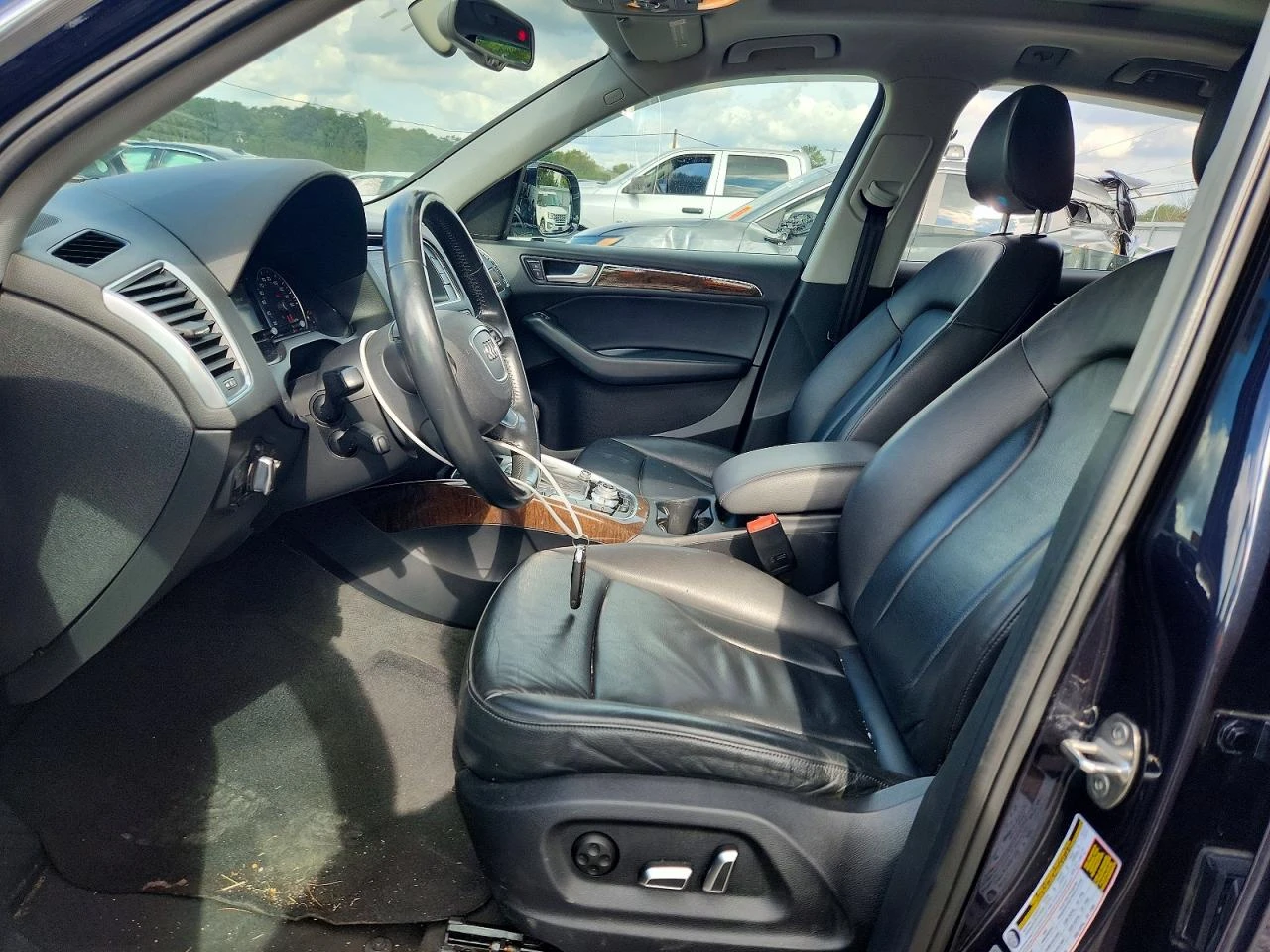 Audi Q5 2.0l Premium Plus, снимка 7 - Автомобили и джипове - 56350554