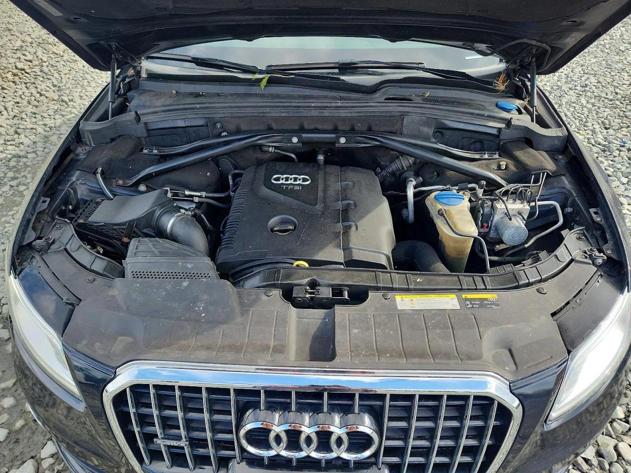 Audi Q5 2.0l Premium Plus, снимка 11 - Автомобили и джипове - 56350554