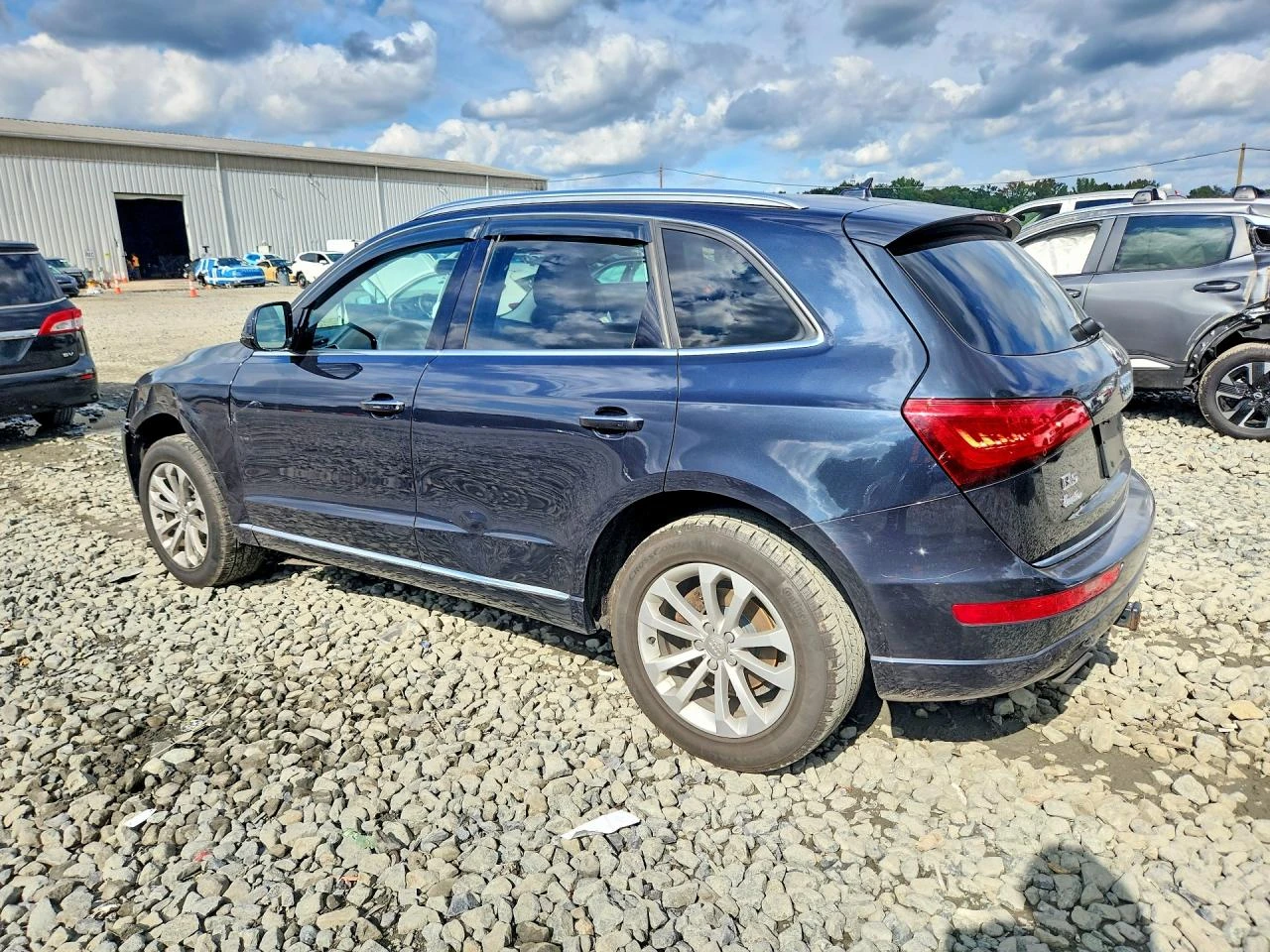 Audi Q5 2.0l Premium Plus, снимка 2 - Автомобили и джипове - 56350554
