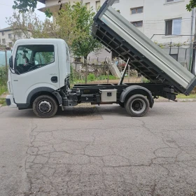 Renault Maxity 2.5 D 130ks , снимка 2