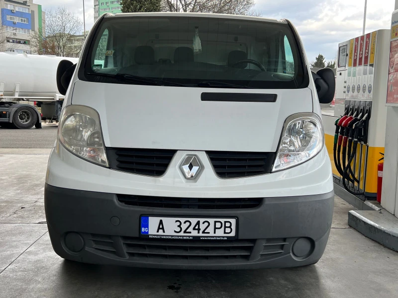 Renault Trafic Климатик, снимка 2 - Бусове и автобуси - 46281982