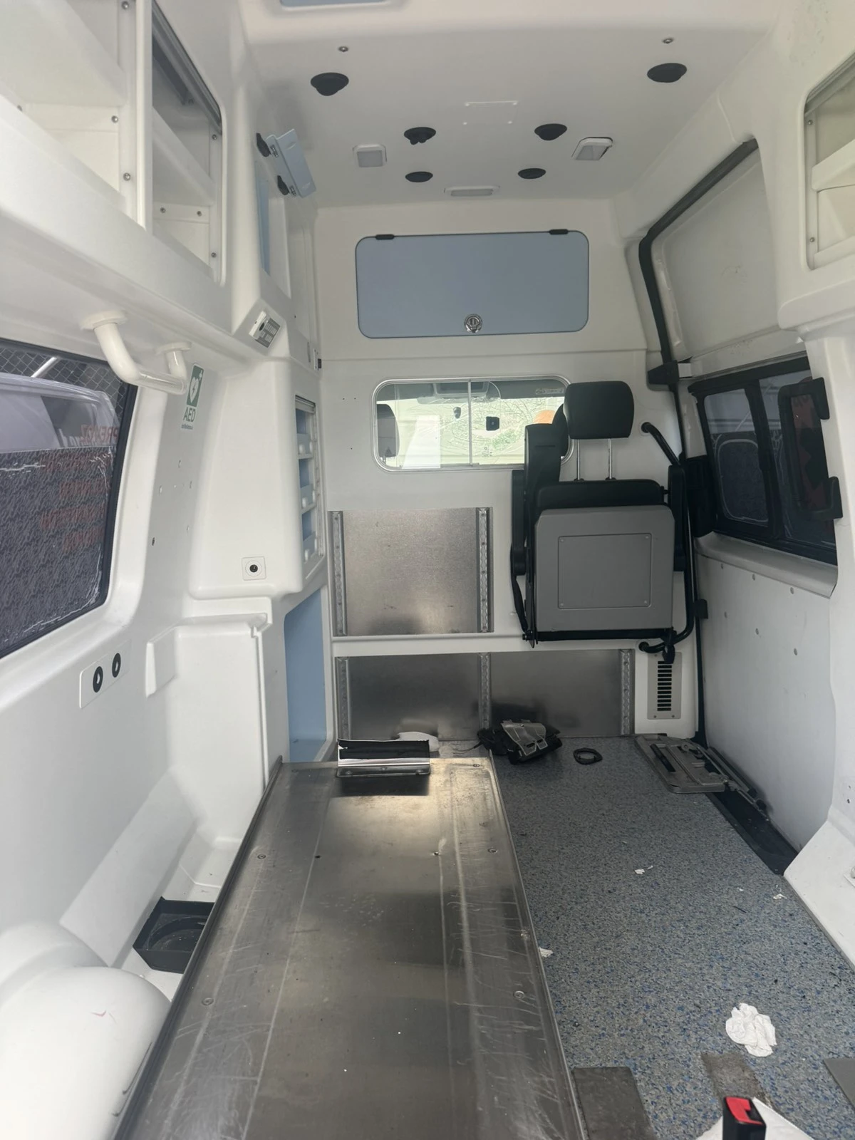 VW Transporter 2.0D ЛИНЕЙКА АВТОМАТИК, снимка 10 - Бусове и автобуси - 55185941