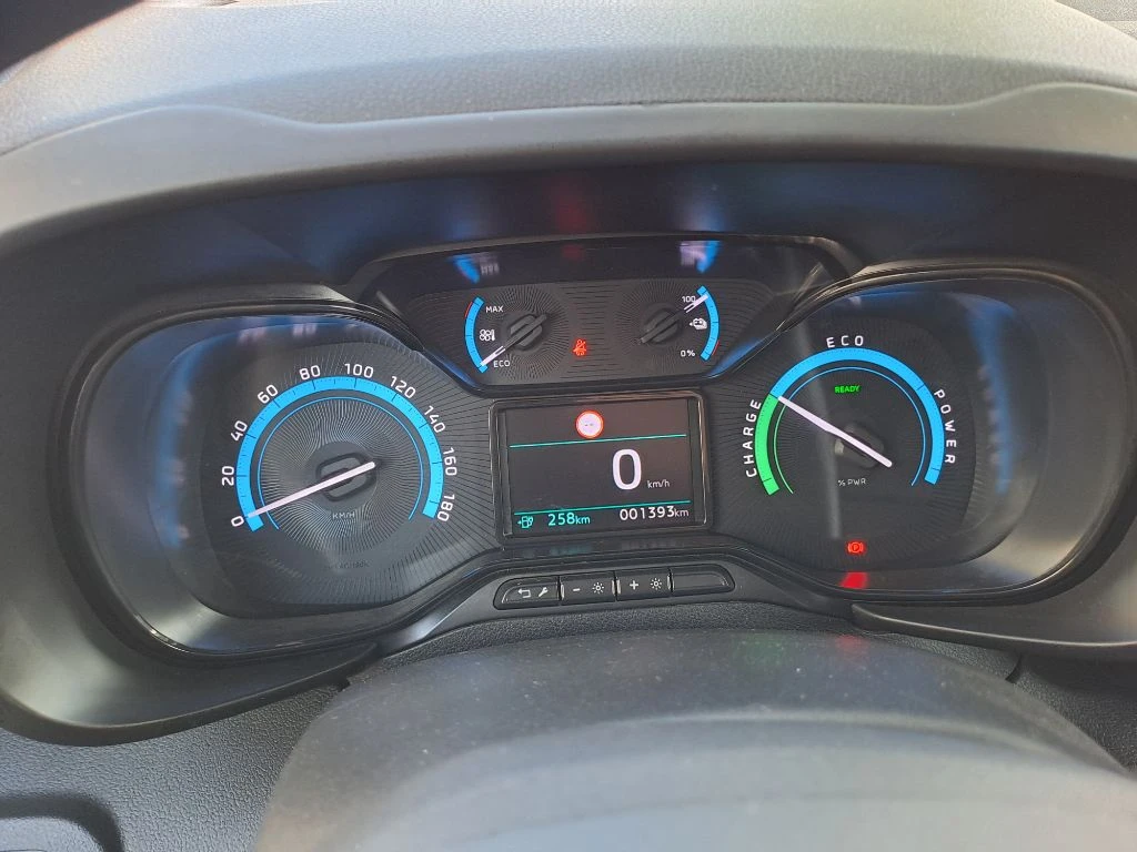 Toyota Proace ЧИСТО НОВ, снимка 8 - Бусове и автобуси - 56343171