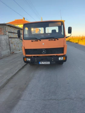 ������ Mercedes-Benz 817