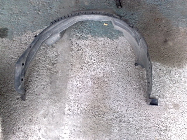 подкалник преден десен за Мицубиши Спейс Стар (з)