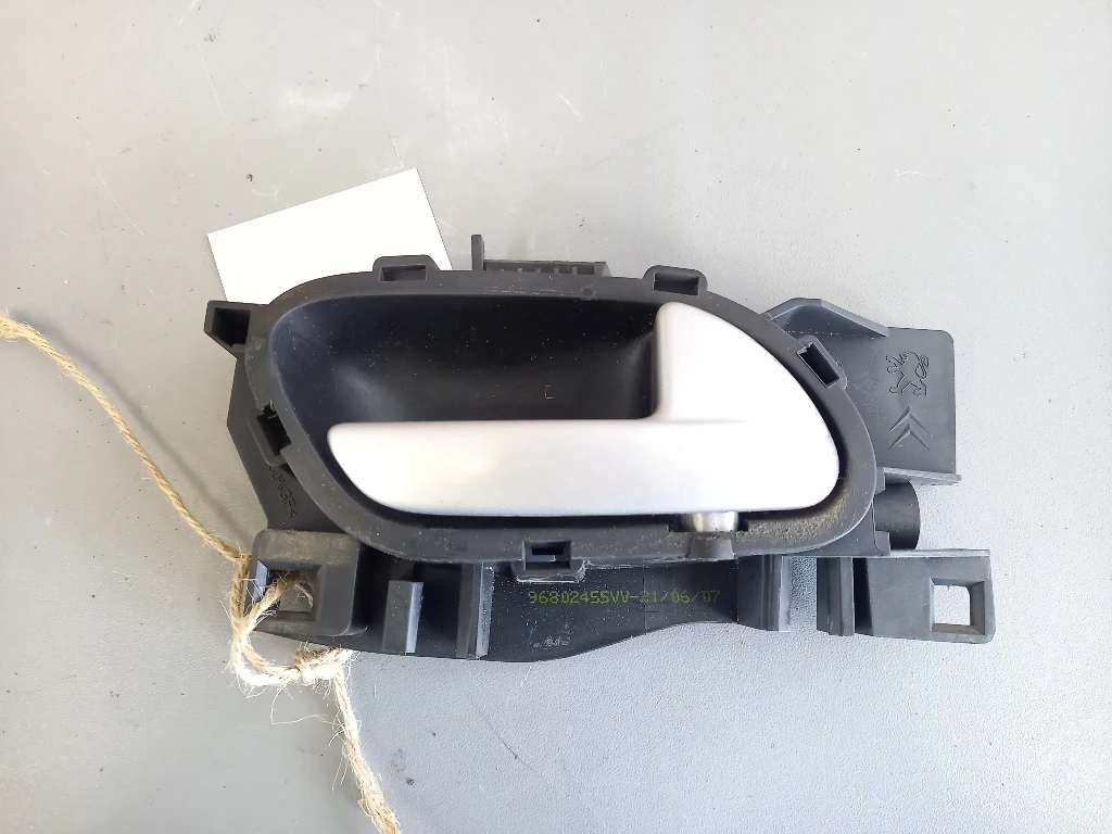 ������ ����� ������ ����� �������� ���� 207SW  | Mobile.bg � ����������� 1