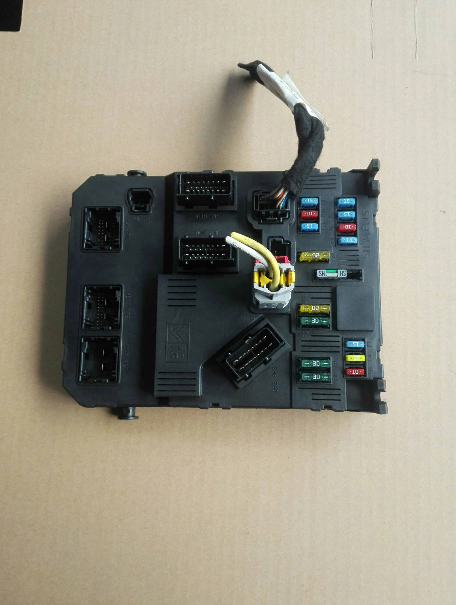    (bsi)  407  2.0 | Mobile.bg   1