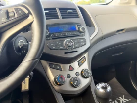 Chevrolet Aveo 1.3 CDTi- 95k.c., снимка 15